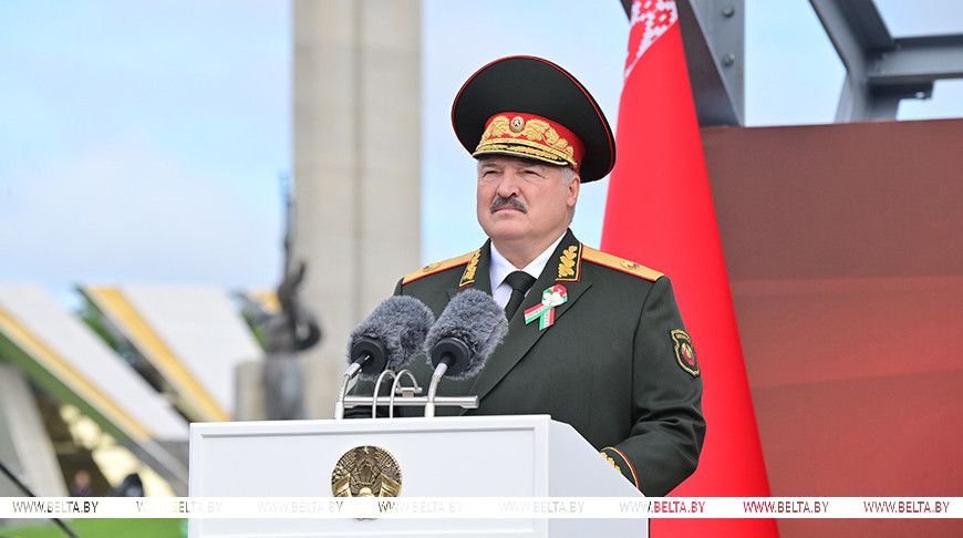 День Независимости, попадание в десятку ШОС, марафон переговоров и найденная «Папараць-кветка». Итоги сверхнасыщенной недели Президента