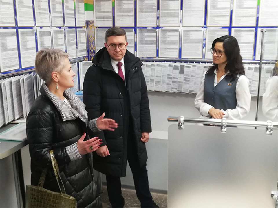 Рогачевский район с рабочим визитом посетил Министр юстиции Евгений Коваленко