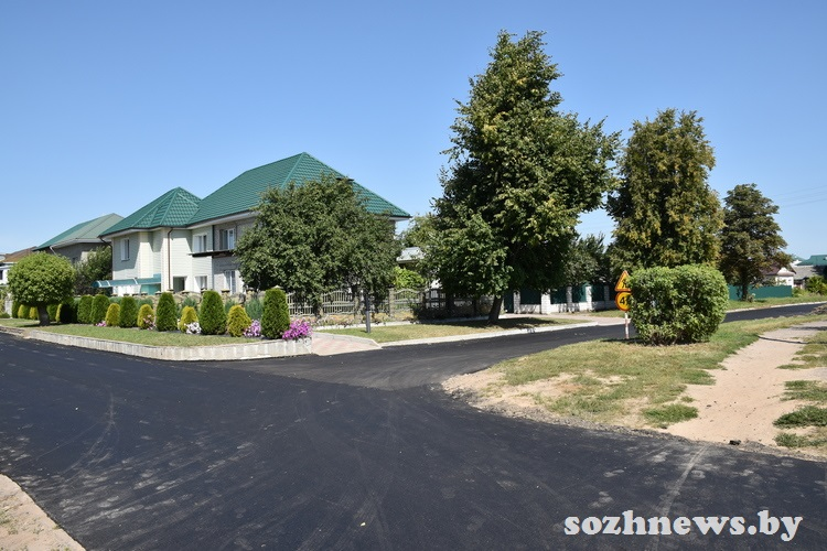 Большие работы в Урицком. Что сделано в агрогородке к Году благоустройства
