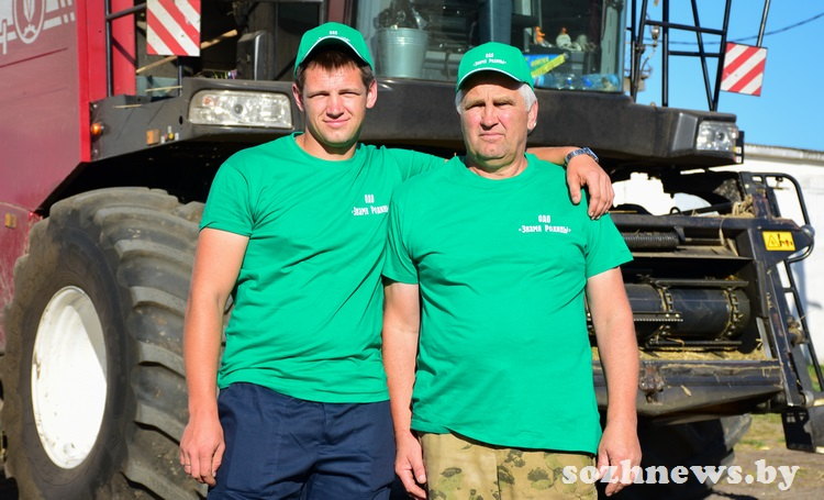 На комбайне — семейный экипаж Приходченко