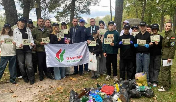 Более 20 мешков мусора собрано во время спортивно-экологического забега в Чёнках
