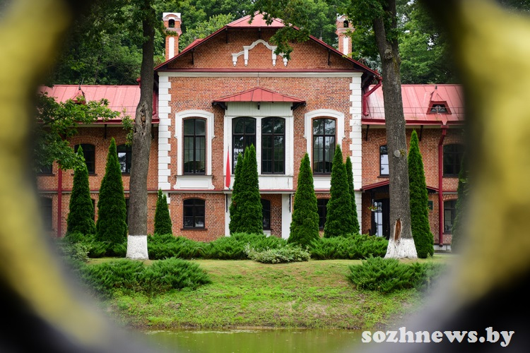 Уникальные места Гомельского района для фотосессий: от княжеского охотничьего домика до Гомельских Альп