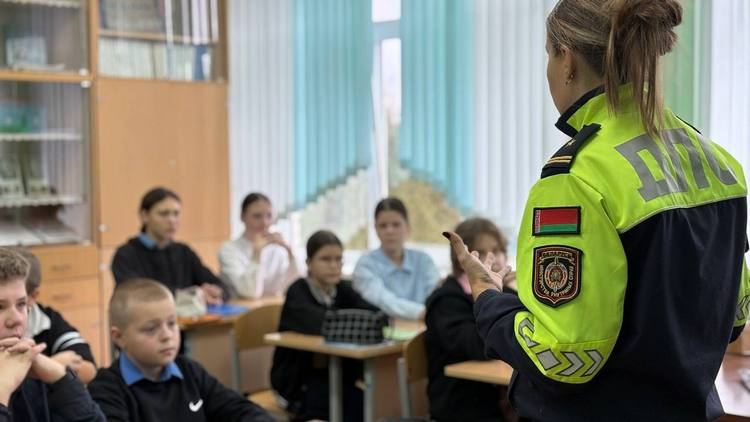 Сотрудники Госавтоинспекции посетили учебные заведения Гомельского района