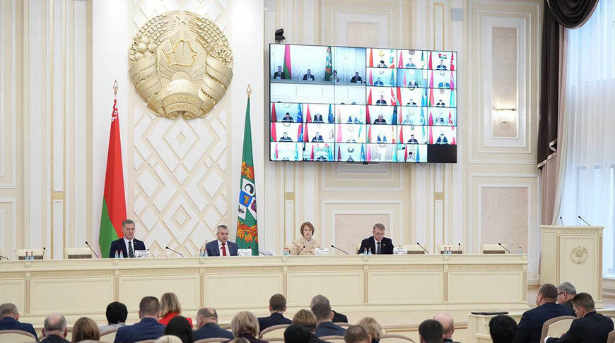 «Экономический рост как инструмент повышения качества жизни людей». Крупко о программе соцэкономразвития
