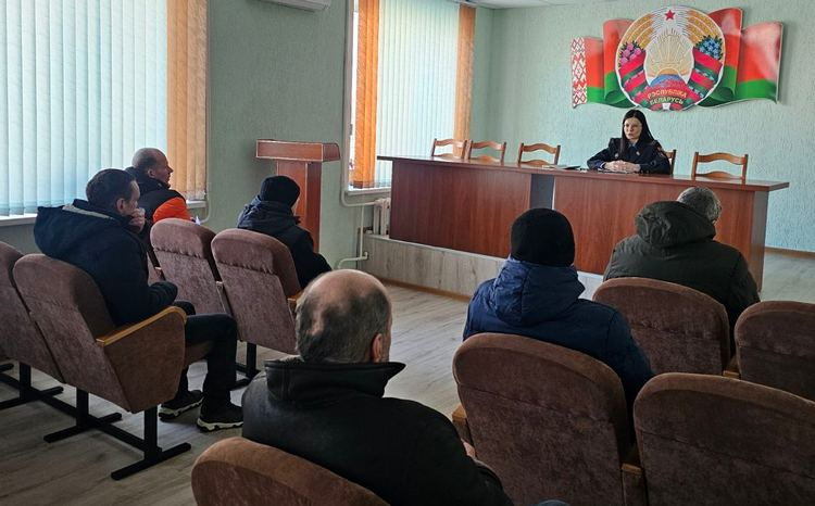 В Гомельском районе прошла встреча по трудовой занятости безработных