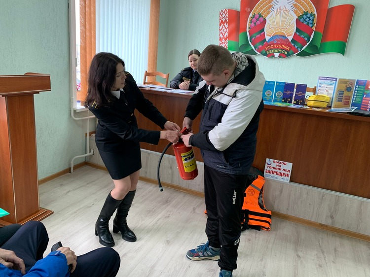 Спасатели Гомельского ройана напоминают о пожарной безопасности и рисках алкоголя
